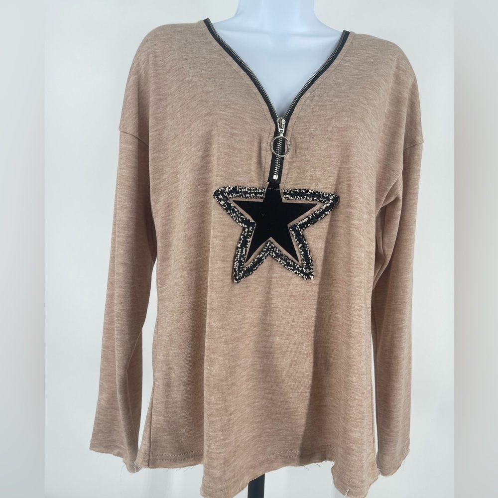 Star Print Zip Up long sleeve shirt. Super soft.